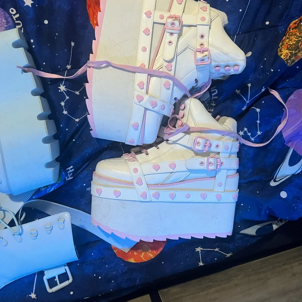 DollsKill: SugarThrillz/KillStar Boot BULK - Picture 3 of 9